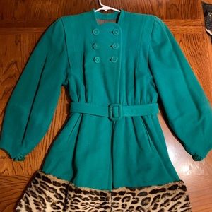 Vintage 1940’s green wool and fur trim coat
